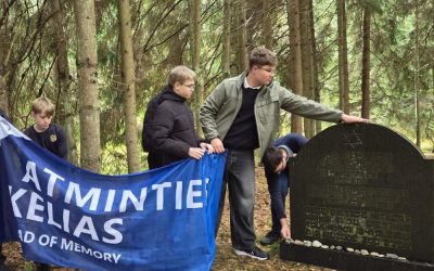 Palangos Vlado Jurgučio progimnazijos mokiniai – istorinės atminties puoselėtojai